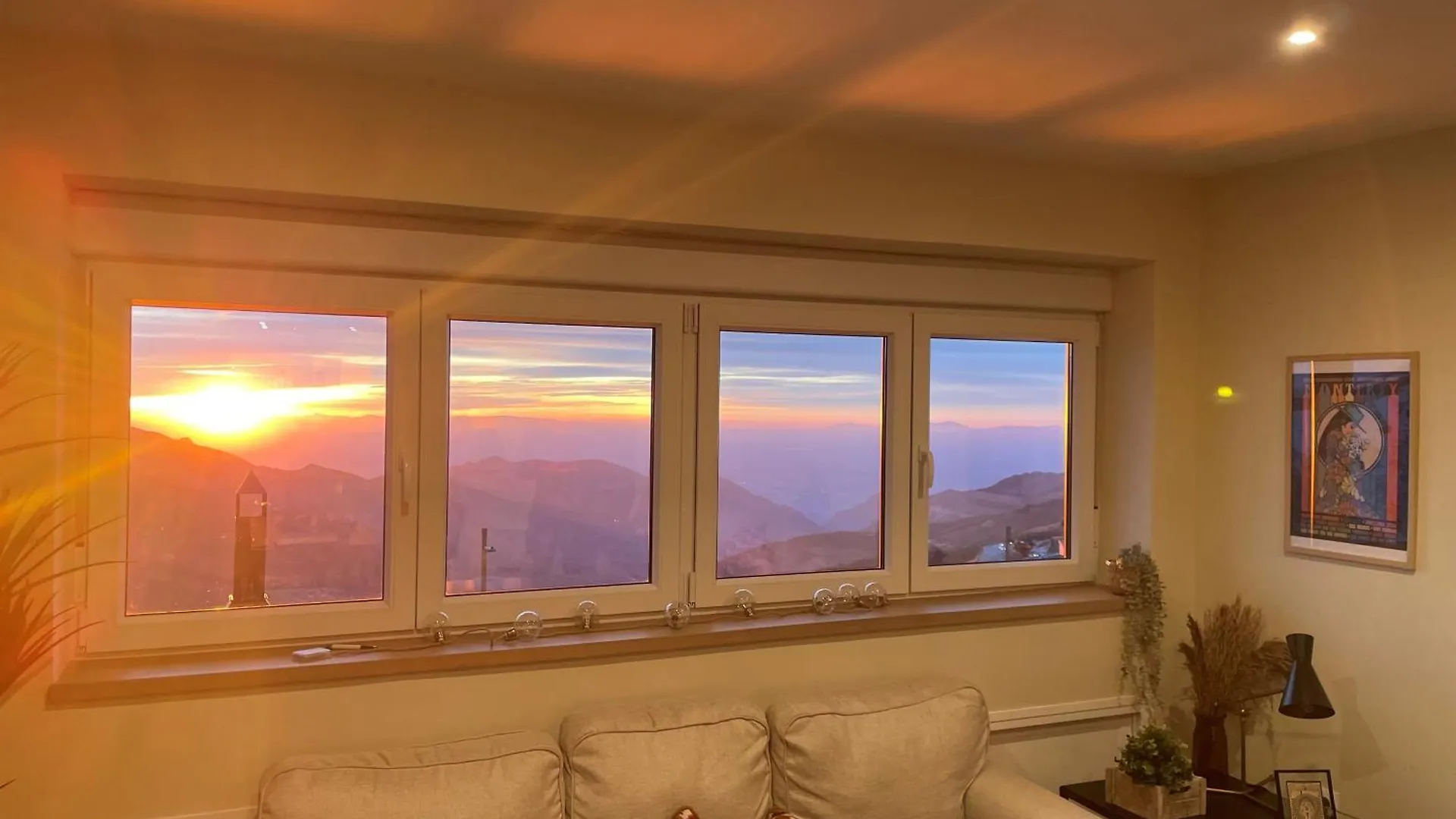 Luxury And Newly Refurbished 3 Bedroom Apartment Next To The Slopes Including Indoor Parking Sierra Nevada