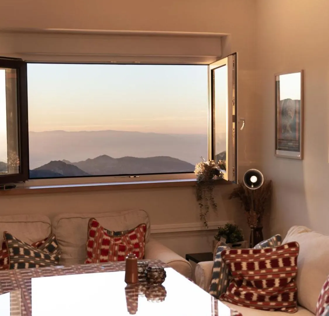 Luxury And Newly Refurbished 3 Bedroom Apartment Next To The Slopes Including Indoor Parking Sierra Nevada