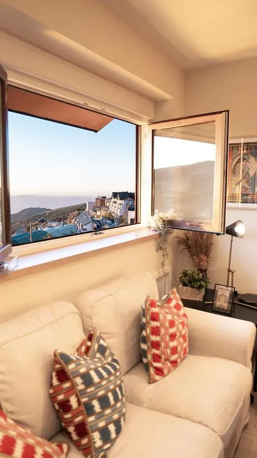 Luxury And Newly Refurbished 3 Bedroom Apartment Next To The Slopes Including Indoor Parking Sierra Nevada